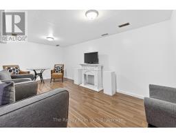 2 - 397 SPRINGBANK AVENUE N - 34