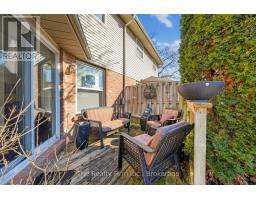 2 - 397 SPRINGBANK AVENUE N - 6