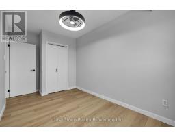 11 - 78 BEE STREET - 12