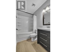 11 - 78 BEE STREET - 15