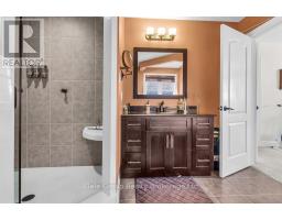 15 HOLLAND AVENUE - 16