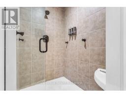 15 HOLLAND AVENUE - 18