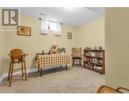 15 HOLLAND AVENUE - 24