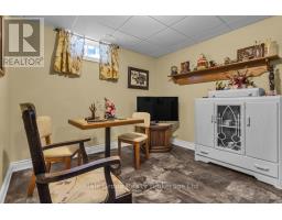 15 HOLLAND AVENUE - 26