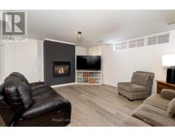 26 KNOWLES DRIVE - 26