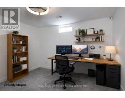 26 KNOWLES DRIVE - 31