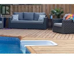 26 KNOWLES DRIVE - 32