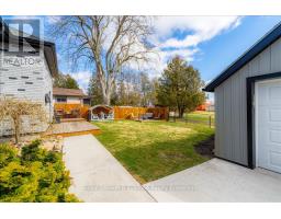 35 CHURCH STREET E - 27