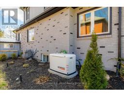 35 CHURCH STREET E - 34