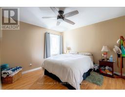 9 WOODCOCK DRIVE - 32