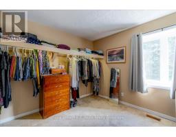 9 WOODCOCK DRIVE - 33