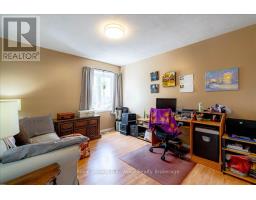 9 WOODCOCK DRIVE - 34