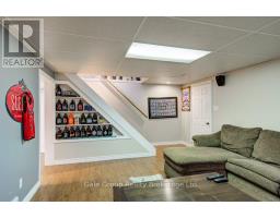 24 VAN NORMAN DRIVE - 31