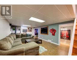 24 VAN NORMAN DRIVE - 33