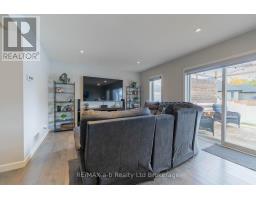 109 DENRICH AVENUE - 10