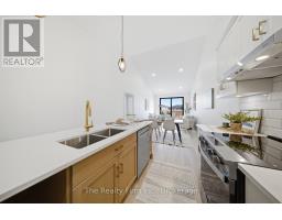 483 GILLESPIE STREET - 10