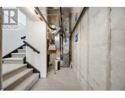 483 GILLESPIE STREET - 23