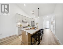 483 GILLESPIE STREET - 8