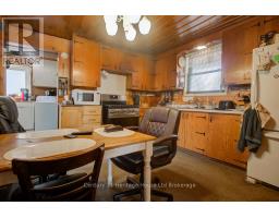 242 WONHAM STREET S - 11