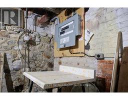 242 WONHAM STREET S - 22