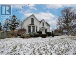 242 WONHAM STREET S - 3