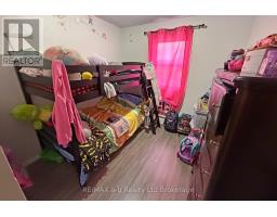 36 - 64 HIAWATHA ROAD - 13