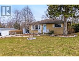 856 GROSVENOR STREET W - 3