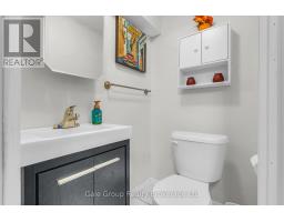 1079 CANFIELD CRESCENT - 13