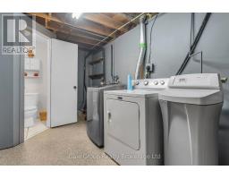 1079 CANFIELD CRESCENT - 15