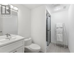 61 APPLEWOOD CRESCENT - 27