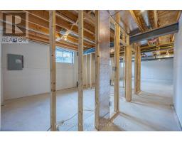 15 GREENHILL DRIVE - 38