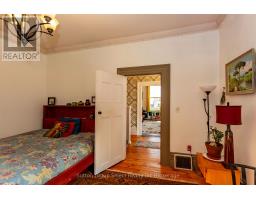 747445 TOWNSHIP ROAD 4 ROAD - 32