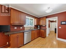 196 WASHINGTON STREET - 16