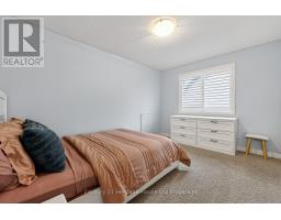 54 WESTVIEW COURT - 23