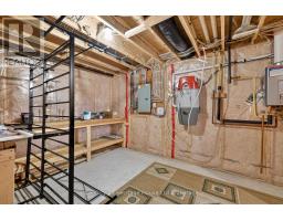 54 WESTVIEW COURT - 32