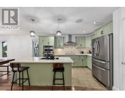 54 WESTVIEW COURT - 9