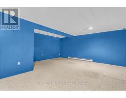 18 - 1 LAMERS COURT - 13