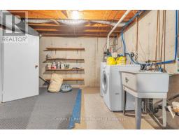 18 - 1 LAMERS COURT - 16