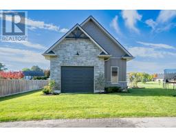 60 AUGUST CRESCENT - 8