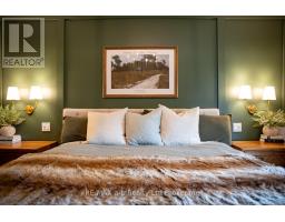 3 BELFAST CIRCLE - 19