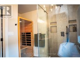 3 BELFAST CIRCLE - 23