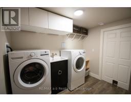 3 BELFAST CIRCLE - 41