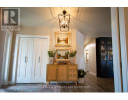 3 BELFAST CIRCLE - 9