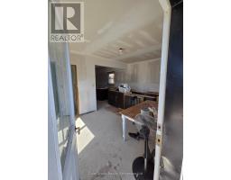 977 NORFOLK STREET N - 3