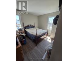 977 NORFOLK STREET N - 9