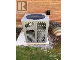 16 BROCK STREET W - 24