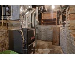 242 WONHAM STREET S - 18