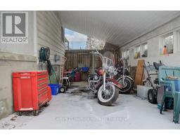 242 WONHAM STREET S - 22