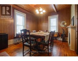 242 WONHAM STREET S - 8