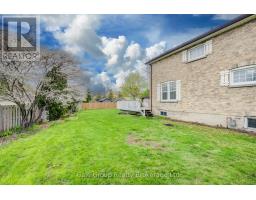168 WELLINGTON STREET N - 39